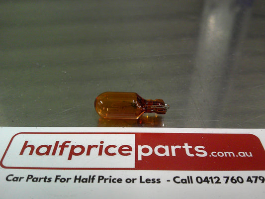 Holden VS/VT/VX/VY/VZ Commodore /WH/WK/WL Statesman Genuine Amber Indicator Bulb New Part