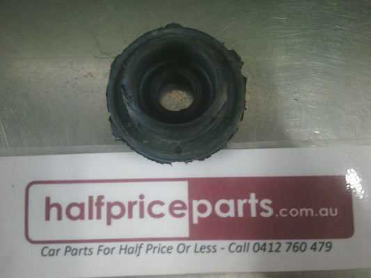 Holden VF/SS Commodore Genuine Lower Radiator Assembly Mount - New Part