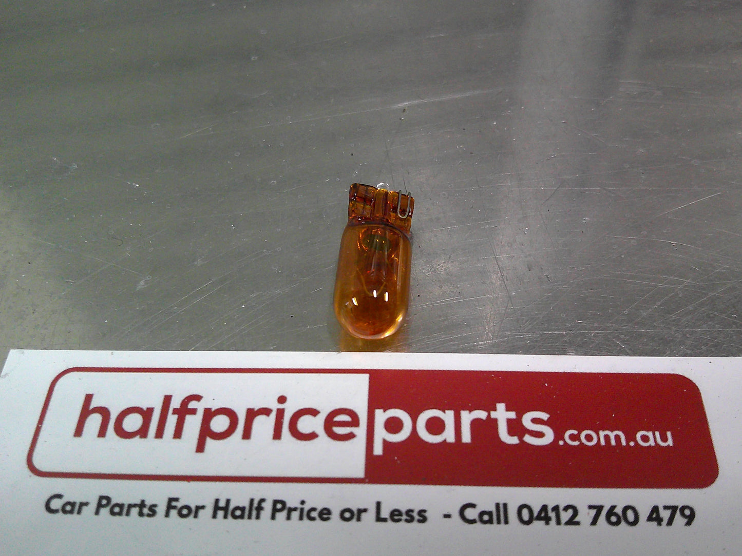 Holden VS/VT/VX/VY/VZ Commodore /WH/WK/WL Statesman Genuine Amber Indicator Bulb New Part