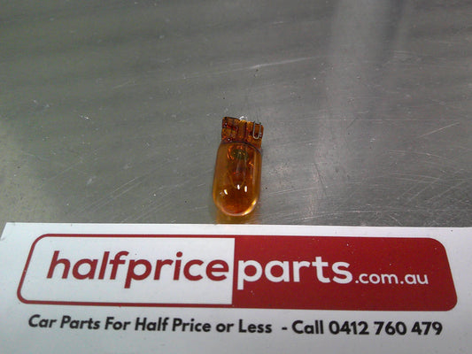 Holden VS/VT/VX/VY/VZ Commodore /WH/WK/WL Statesman Genuine Amber Indicator Bulb New Part