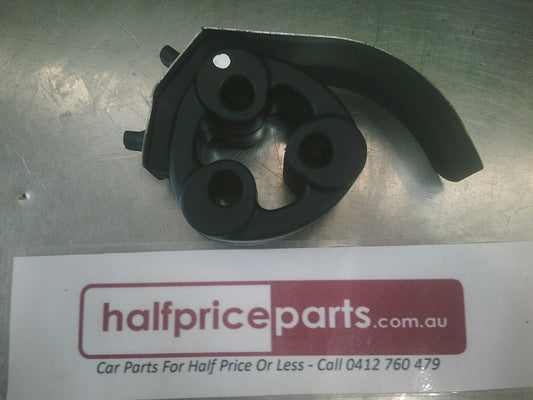 Holden RG Colorado/Trailblazer Genuine Exhaust Manifold Insulator - New Part