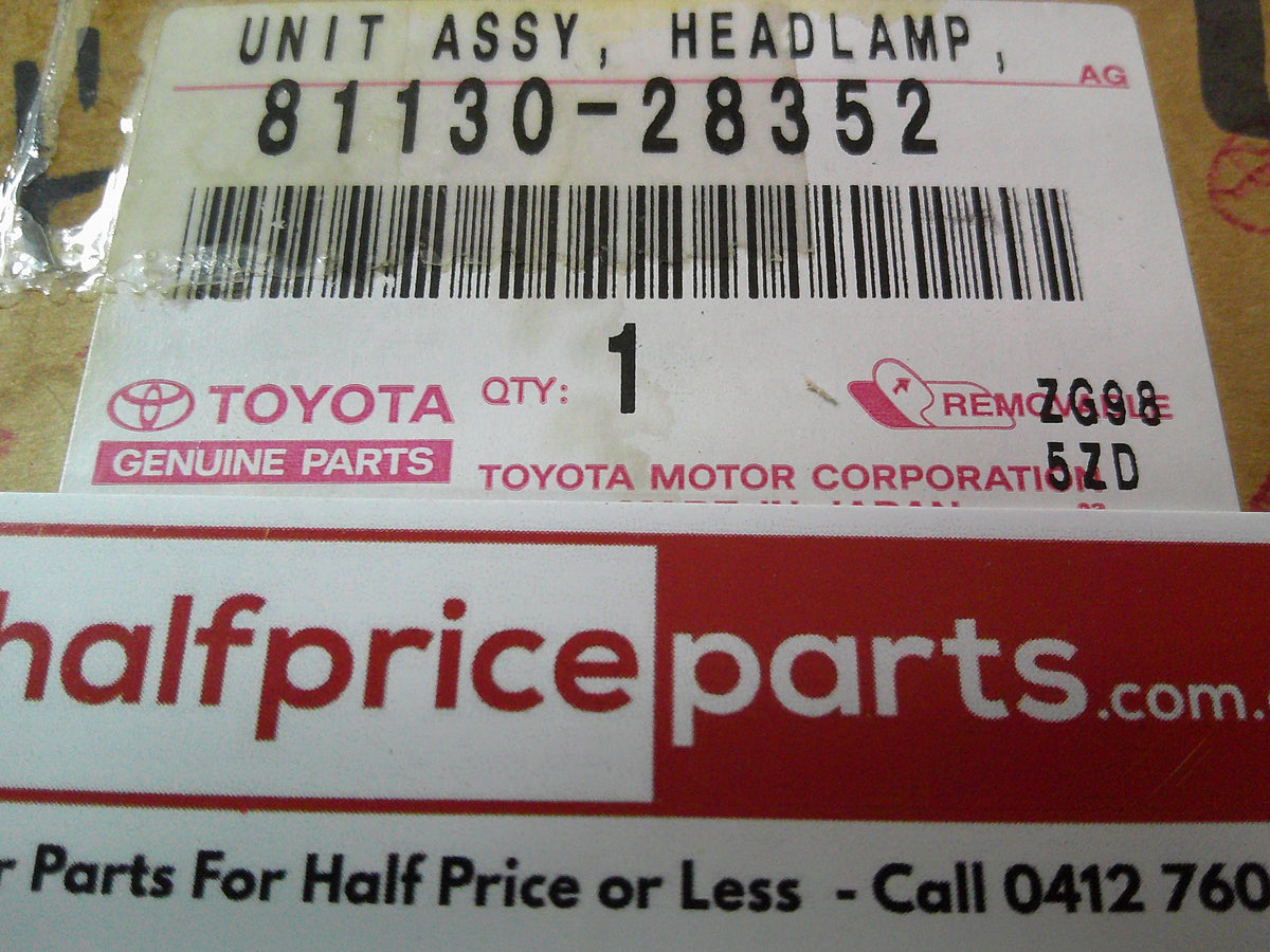 Toyota Tarago Genuine Front Right Hand Headlight With Out Levelling Motor (Glass Lens) New Part