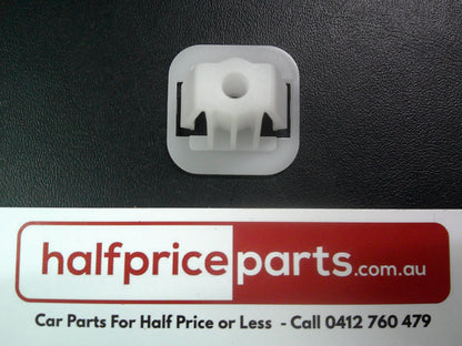 Saab 9-3/9-5 Genuine Body Trim Side Skirt Clip New Part