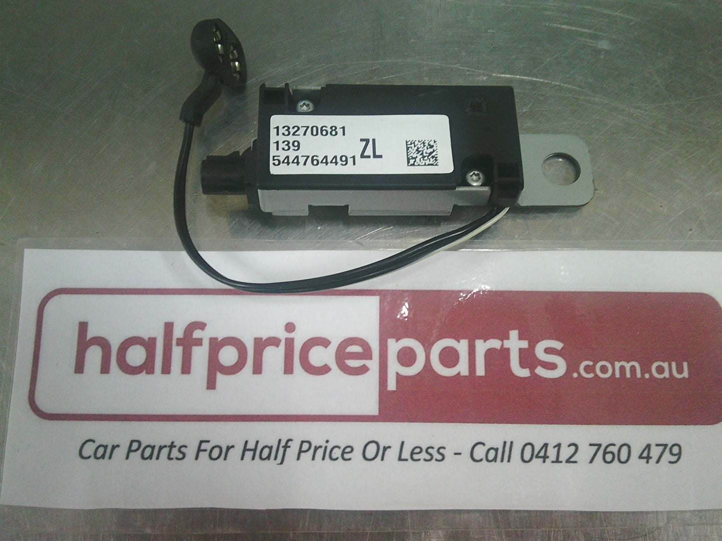 Holden BK Astra Genuine Rear Window Antenna Amplifier ZL New Part