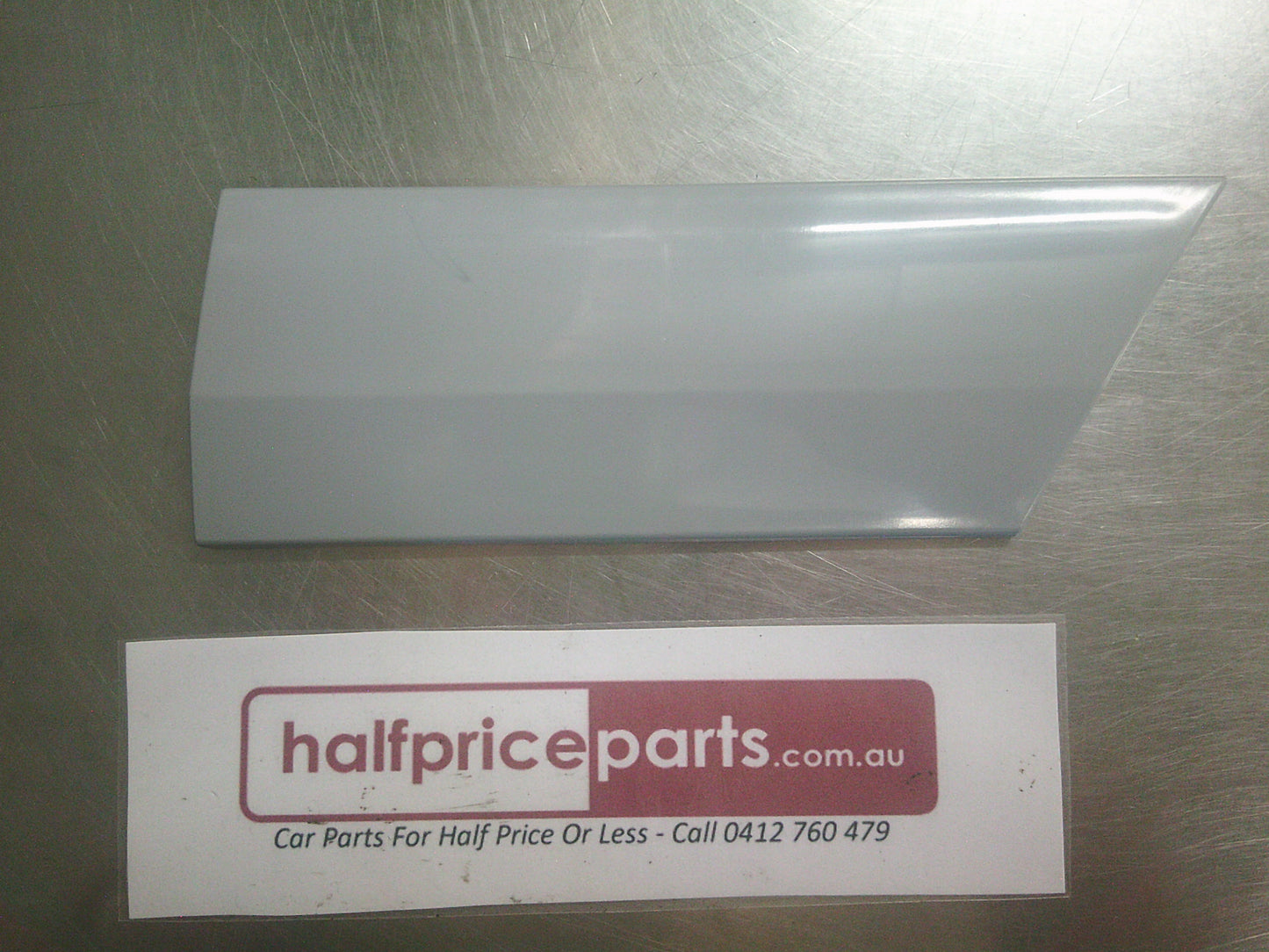 Holden VZ Commodore Adventra Genuine Right Hand Front Guard Mould - New Part