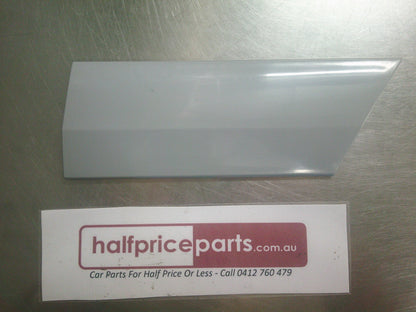Holden VZ Commodore Adventra Genuine Right Hand Front Guard Mould - New Part