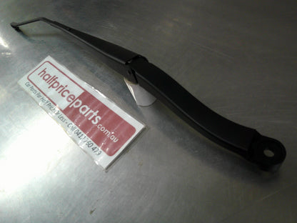Holden Epica Genuine Left Hand Front Windscreen Wiper Arm Replacement New Part