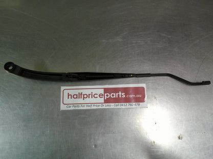 Holden Epica Genuine Left Hand Front Windscreen Wiper Arm Replacement New Part