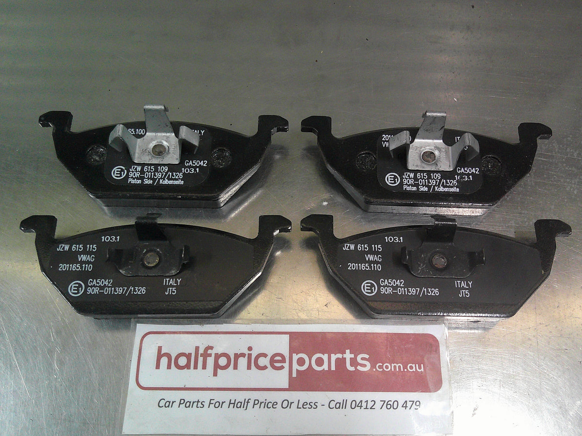 Audi A1/A3/Skoda Fabia/VW Beetle/Bora/Golf/Polo Genuine Front Disc Brake Pad Set New Part