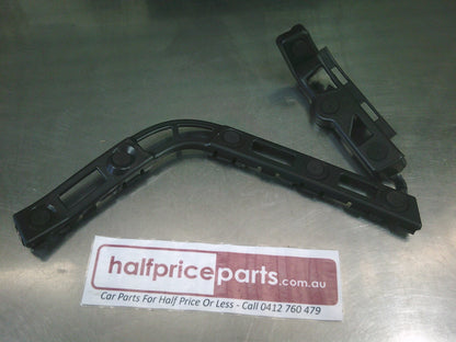 Holden Trail Blazer Genuine Right Hand Rear Bumper Fascia Guide Bracket - New Part