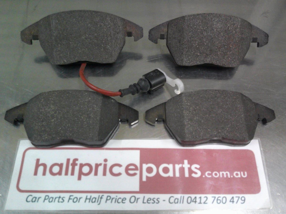 VW GTI/CC/Golf/Passat/Eos/TT/Jetta/Audi A3 Genuine Front Disc Break Pad Set New Part
