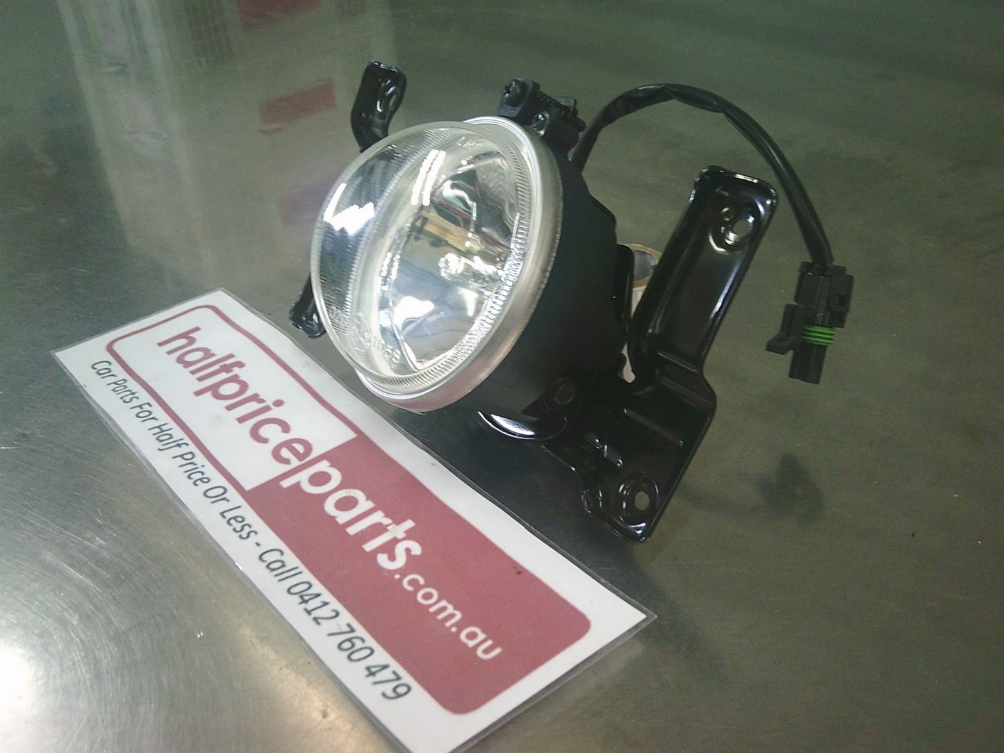 Holden VY Calais/Berlina Genuine Left Hand Front Fog Light New Part