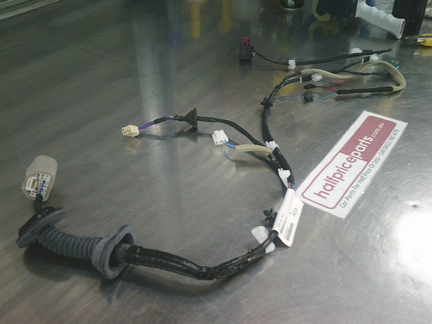 Holden VE Commodore Series I Genuine Right Hand Rear Door Wiring Loom New Part