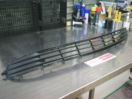 Holden XC Barina Genuine Front Lower Bumper Bar Grille Insert New Part