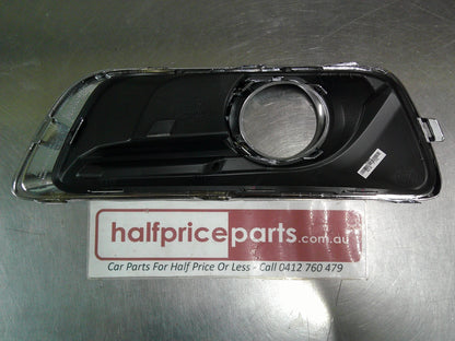 Holden Malibu Genuine Right Hand Front Fog Light Bezel Trim Cover New Part