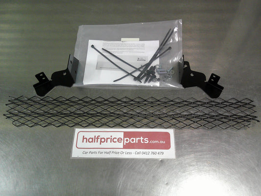 Toyota Fortuner/Crusade Genuine 24 Inch LED Light Bar Fitting Kit New Part