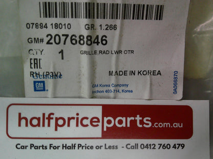 Holden Malibu Genuine Right Hand Front Fog Light Bezel Trim Cover New Part