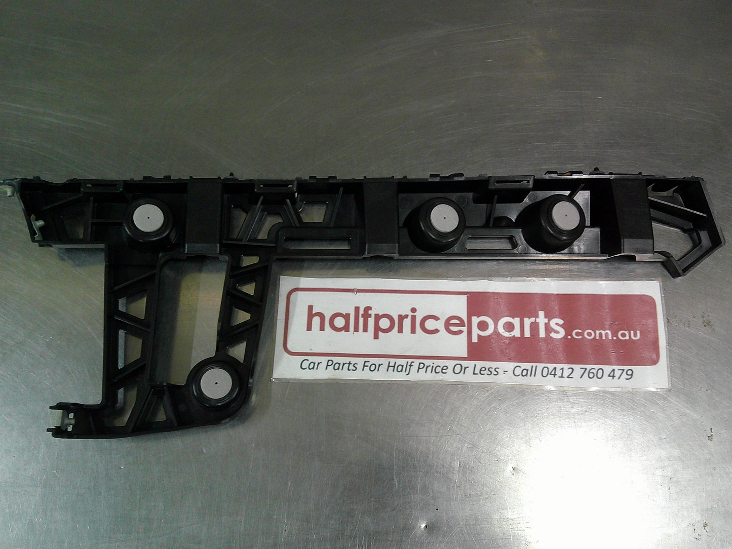 Holden ZB Commodore Tourer Genuine Right Hand Rear Side Bracket Guide New Part