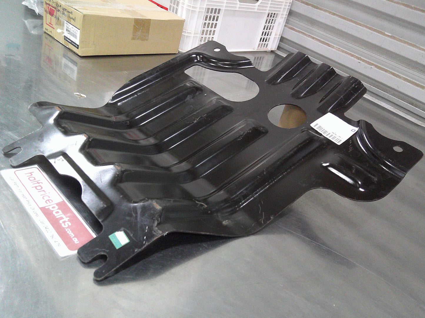 Holden RG Colorado Genuine Front Engine Shield Under Body Tray Skid Plate New Part