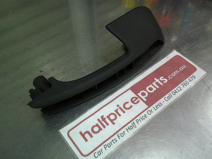 Holden CG7 Captiva Genuine Passenger Front Door Pull Handle (Black) New Part