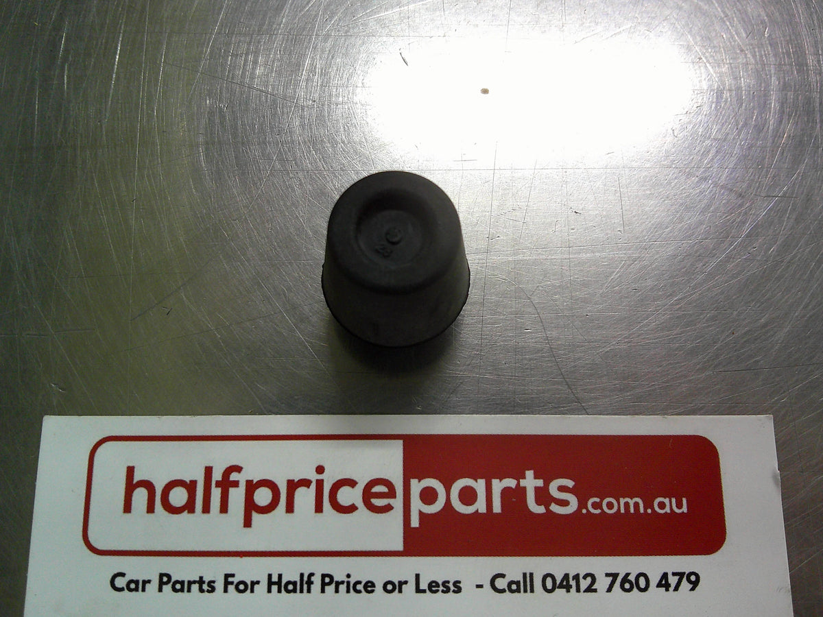 Holden CG Captiva/EP Epica/Viva Genuine Bonnet Rubber New Part