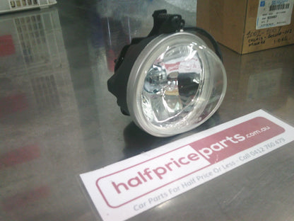 Holden VX/VY/VZ Monaro/Calais/Berlina/SVZ Genuine Right Hand Fog Light Only New Part