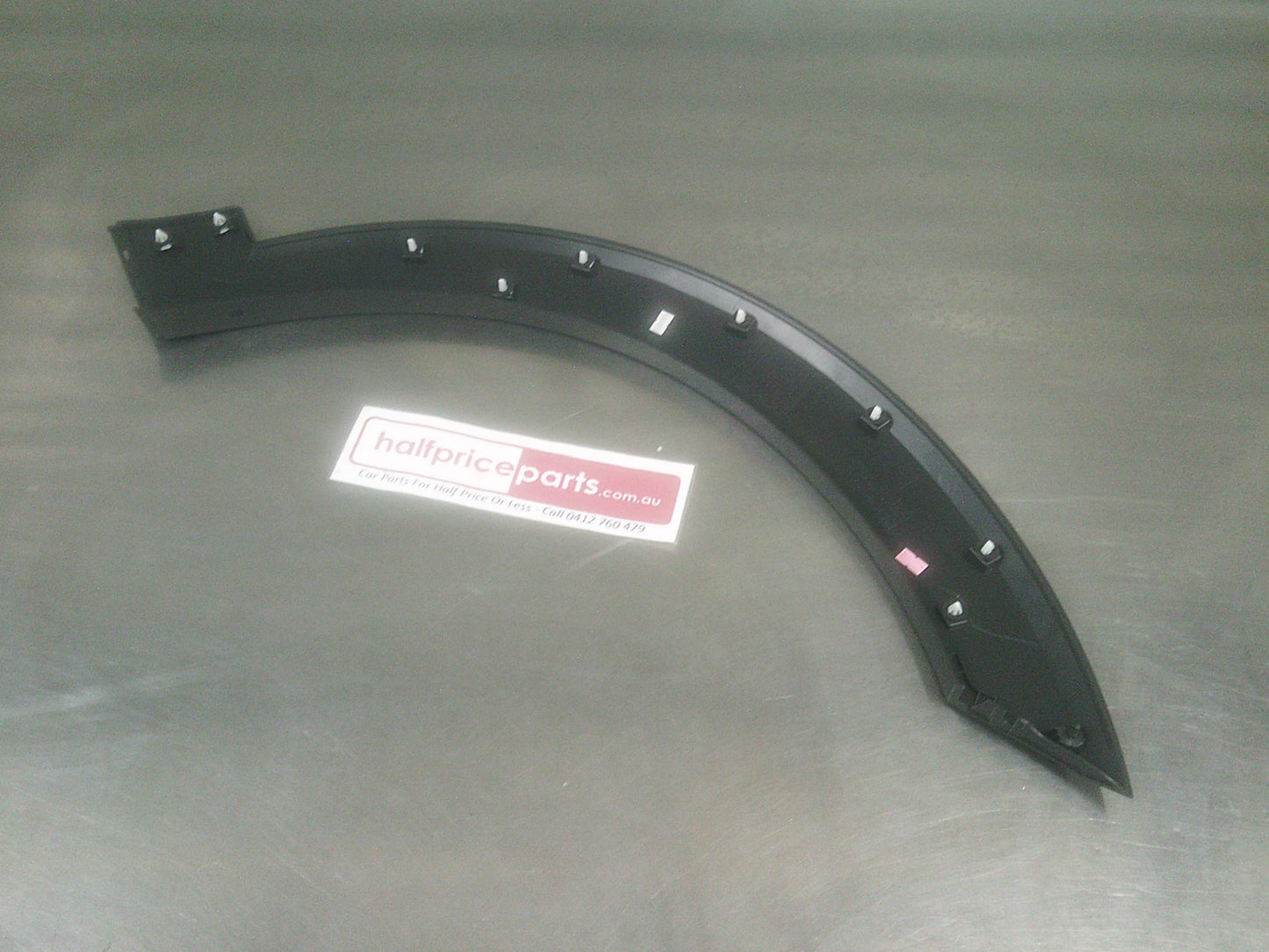 Holden CG Captiva Genuine Front Left Hand Wheel Arch Moulding New Part