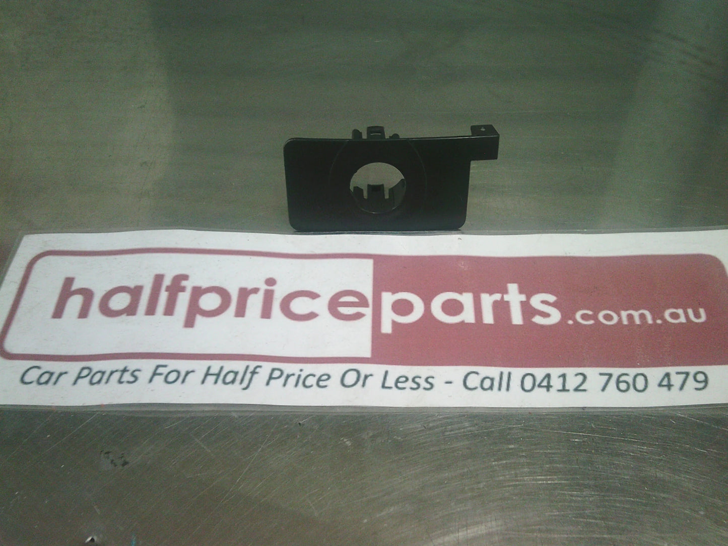 Holden PJ Astra Genuine Left Hand Outer Rear Park Assist Sensor Bracket New Part