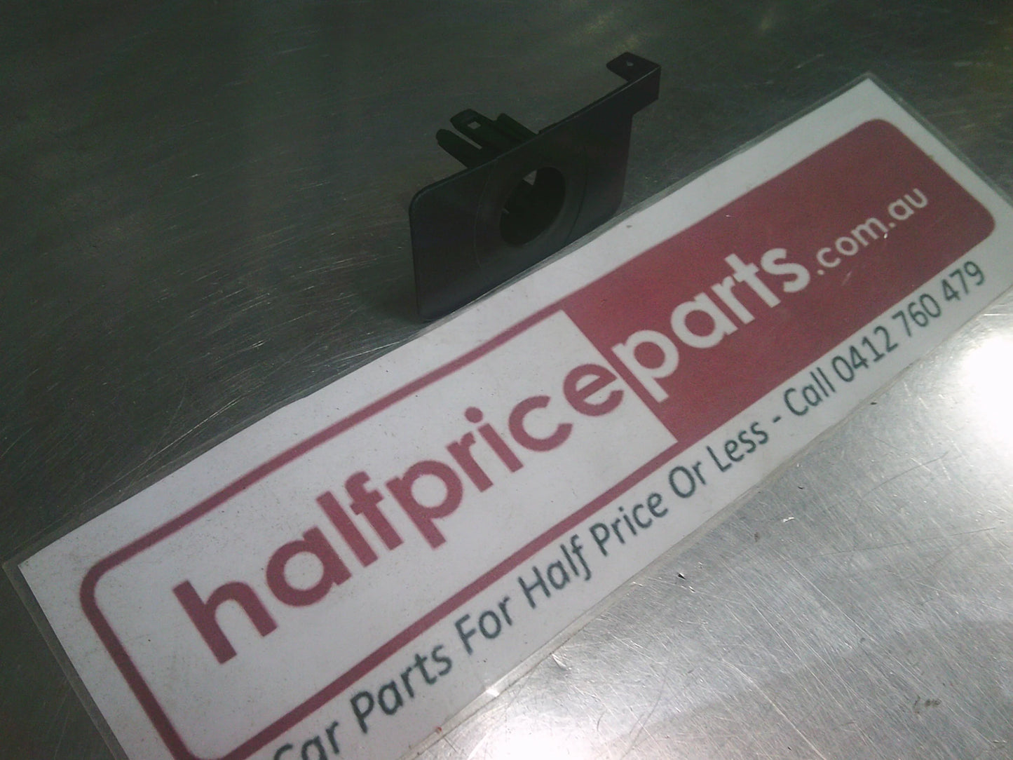 Holden PJ Astra Genuine Left Hand Outer Rear Park Assist Sensor Bracket New Part