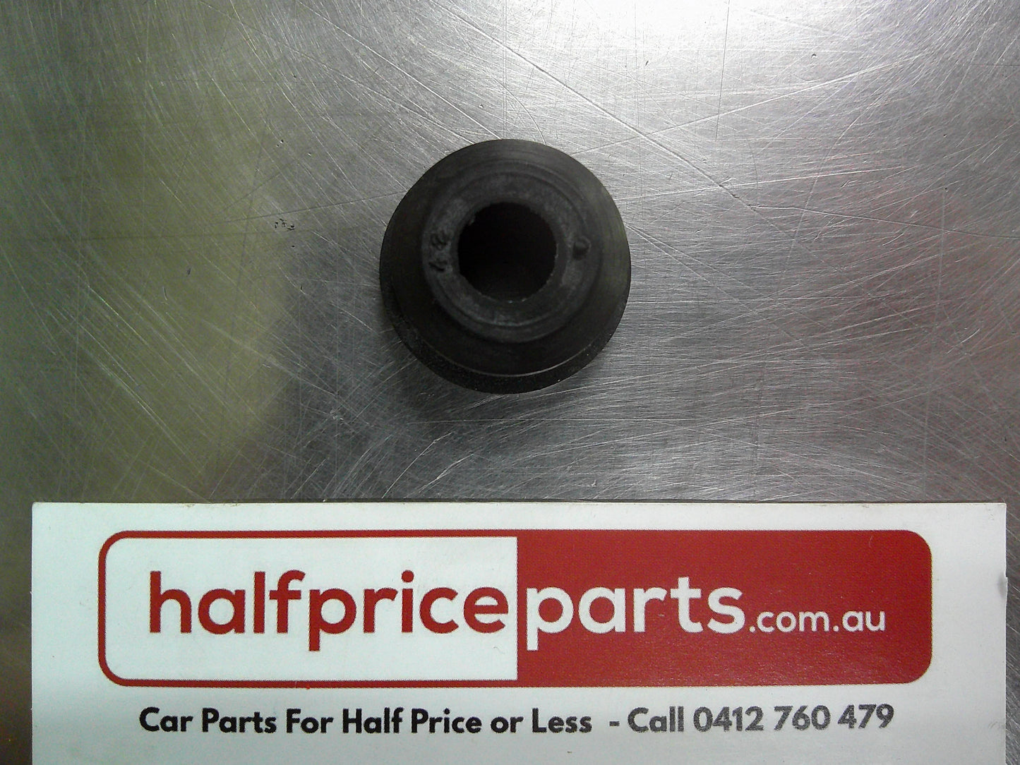 Holden VT/VX Commodore/Calais Air Filter/Coolant Reservoir Mount Insulator New Part