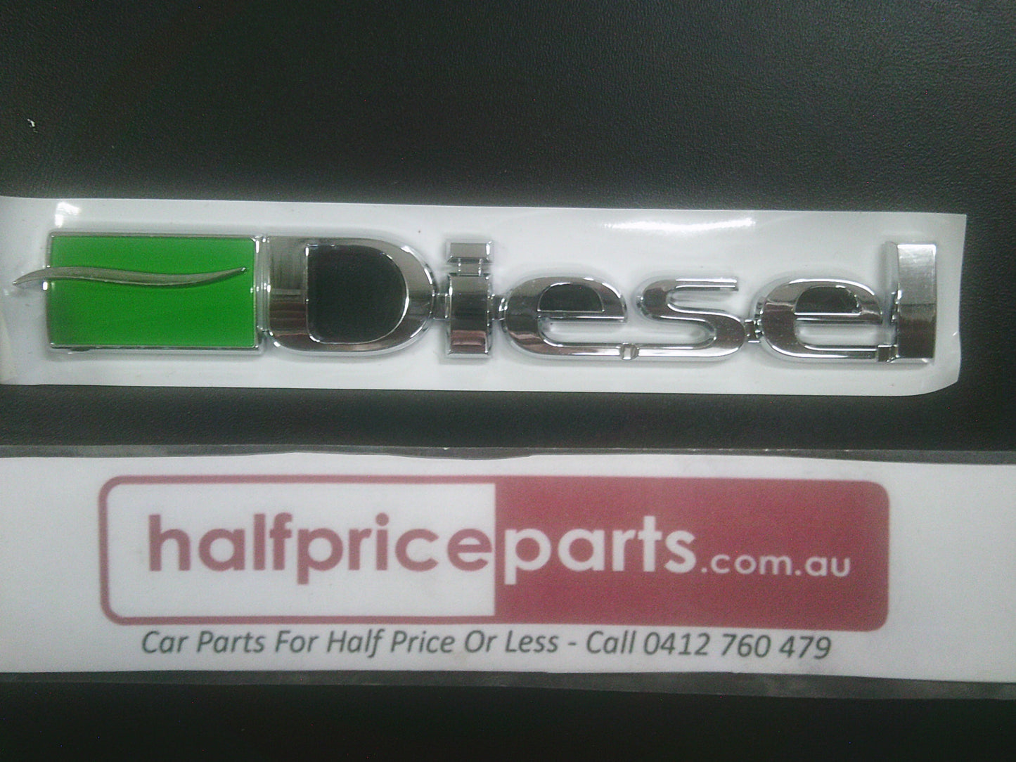 Holden Epica Genuine Right Hand Guard Diesel Emblem New Part