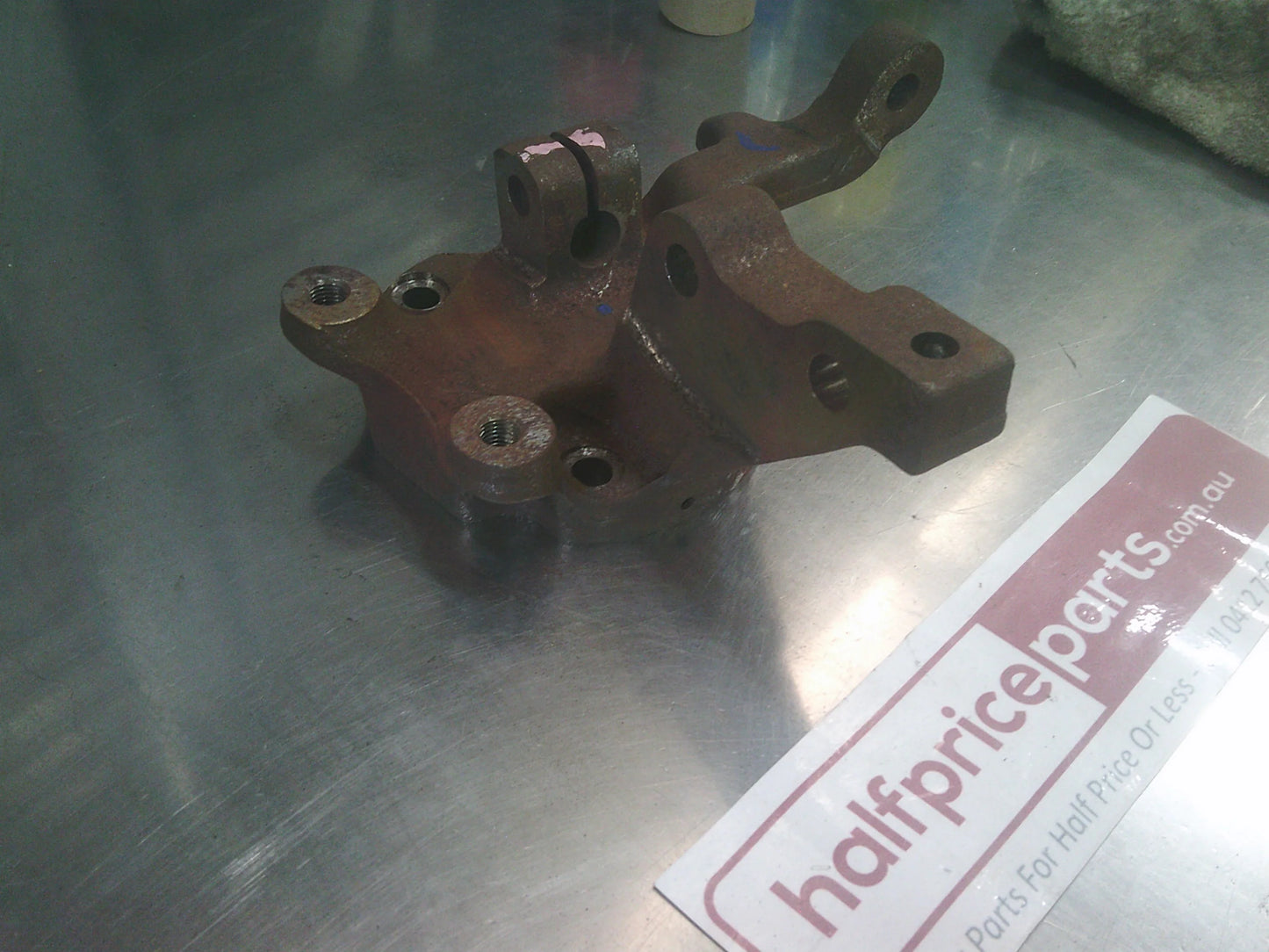 Holden VR/VS Commodore Genuine Left Hand Front Steering Knuckle New Part