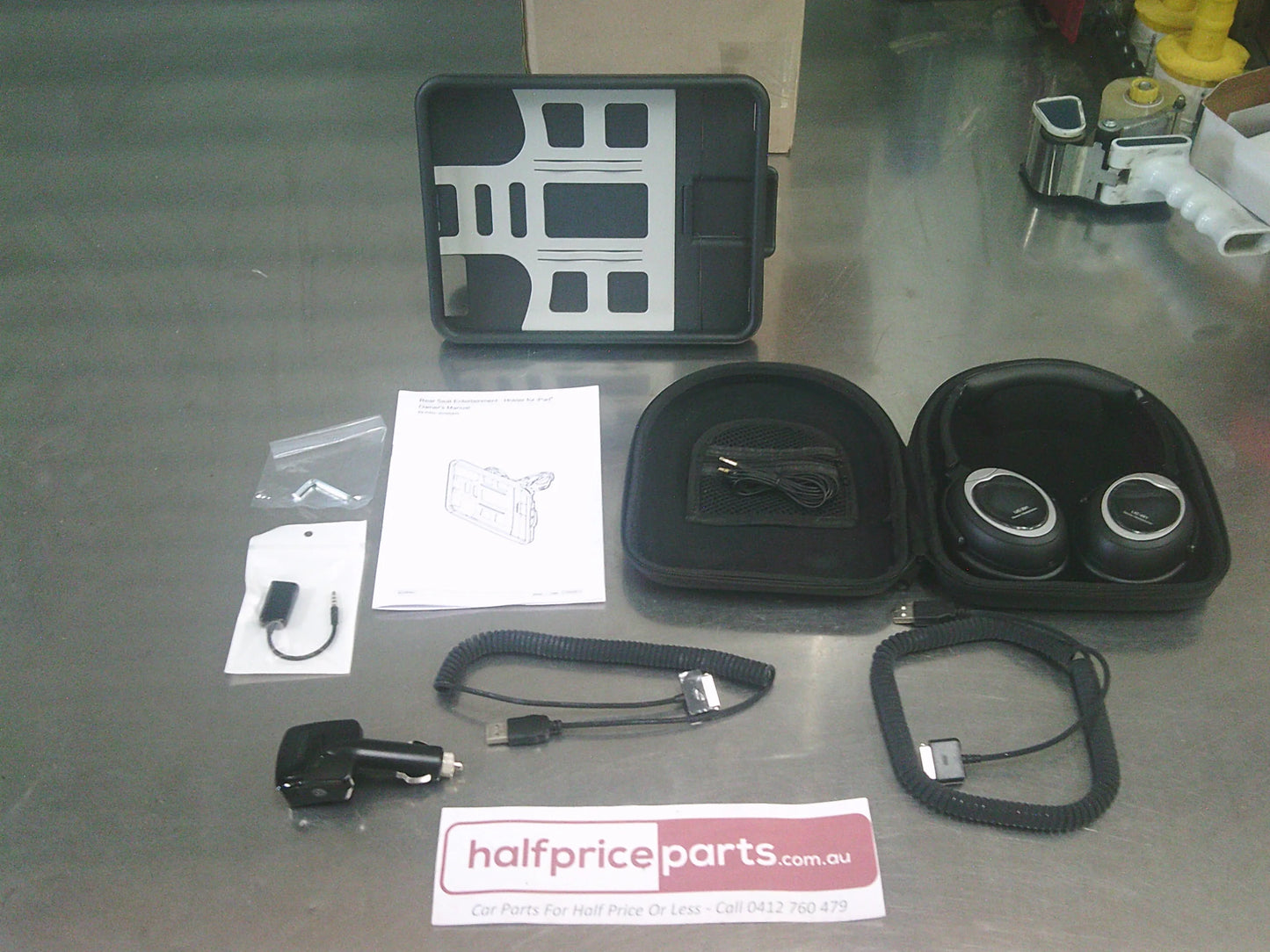 Holden VF Commodore Sedan/Ute/Wagon Genuine IPad Holder Kit New Part