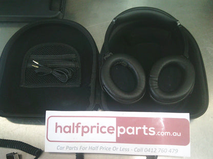 Holden VF Commodore Sedan/Ute/Wagon Genuine IPad Holder Kit New Part