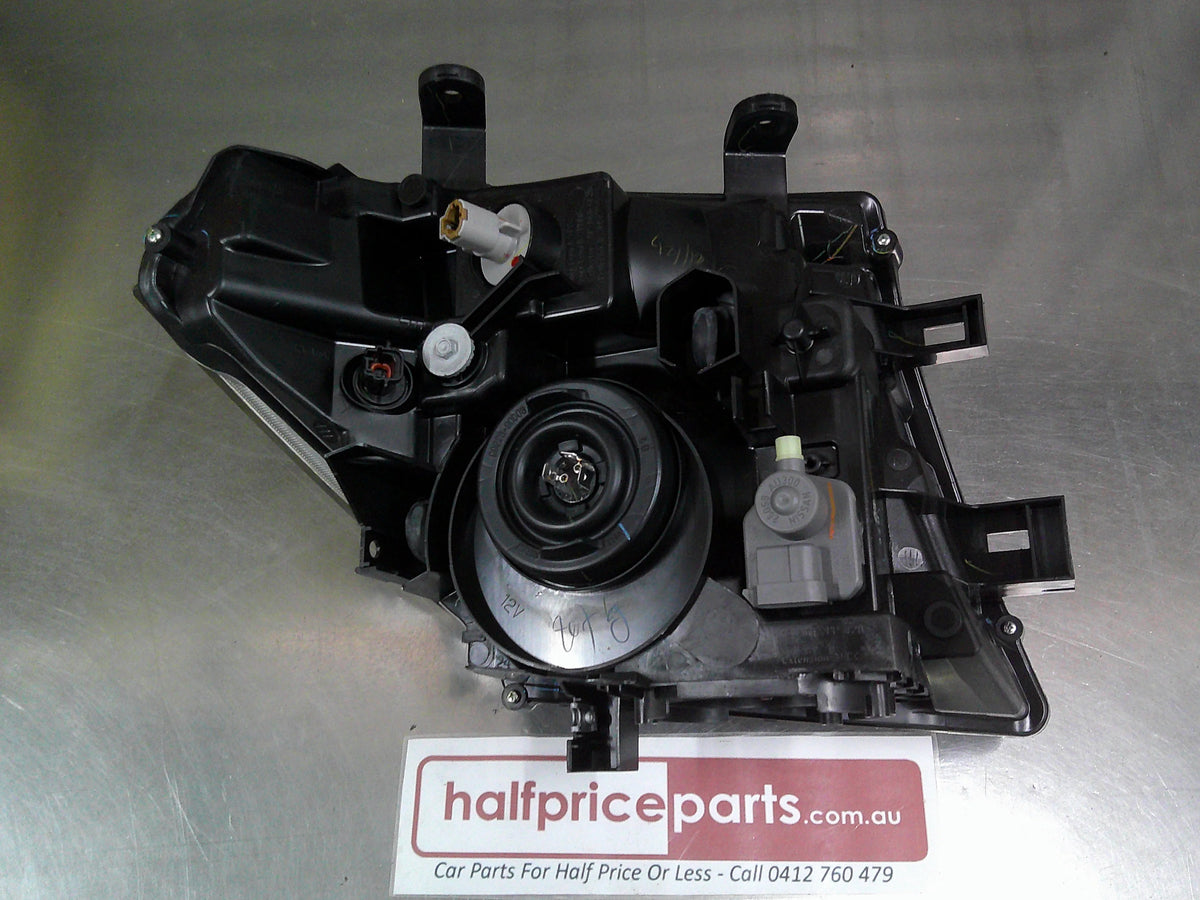 Nissan Navara D40 (Thai) Genuine Front Left Hand Head Light Assembly New Part