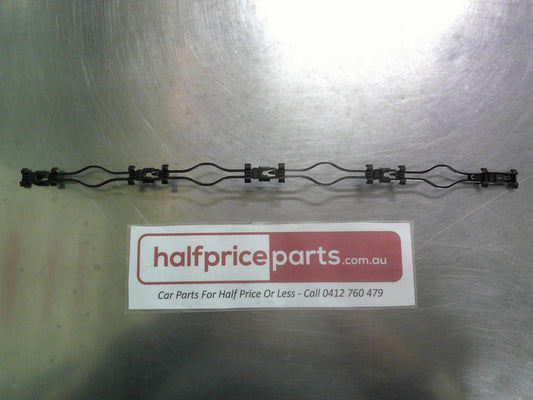 Holden Astra G Convertible Genuine Rear Boot Lid Moulding Retainer Strip New Part