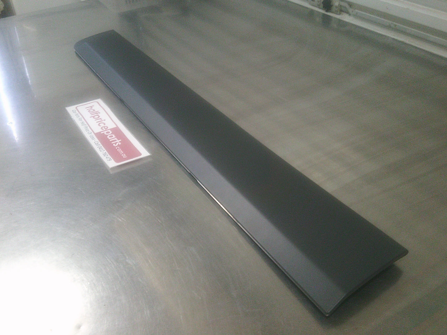 Holden CG Captiva Genuine Right Hand Front Lower Door Moulding New Part