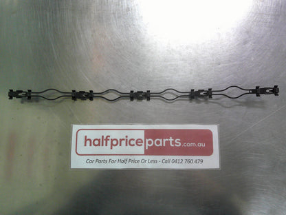 Holden Astra G Convertible Genuine Rear Boot Lid Moulding Retainer Strip New Part