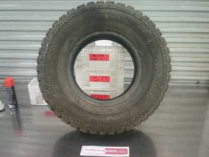 Gladiator QR900 M/T Tyre 28575R16 (This Tyre Is Out Of Date 2016) New Part