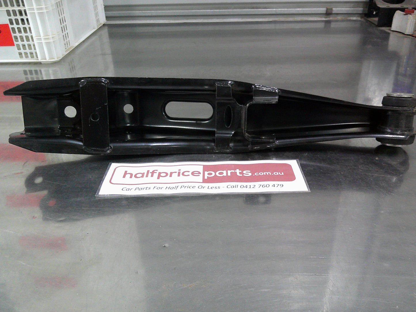 Holden VE/VF Commodore Sedan Genuine Rear Lower Trailing Control Arm Assembly New Part