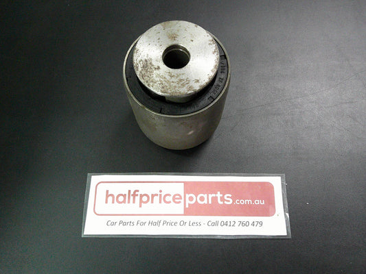 Holden VZ Adventra/Crewman Genuine Front Lower Control Arm Bush New Part