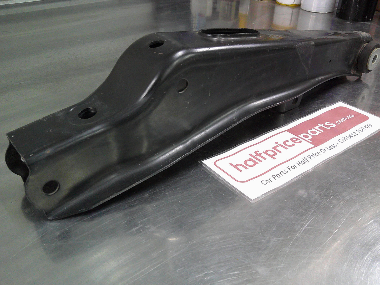 Holden VE Commodore Sedan Genuine Left Hand Rear Lower Control Arm Assembly New Part