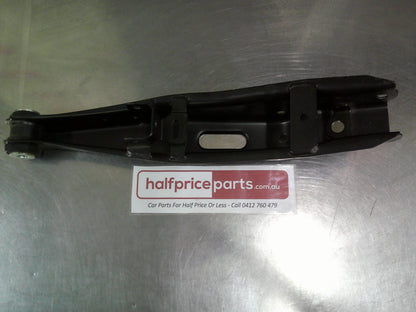 Holden VE Commodore Sedan Genuine Left Hand Rear Lower Control Arm Assembly New Part