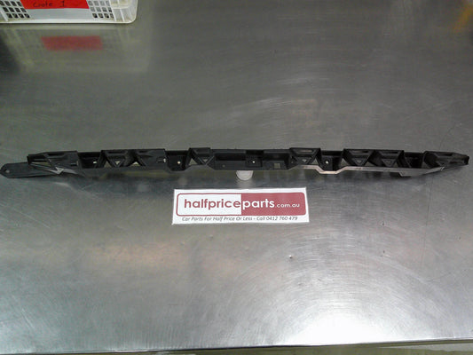 Holden PJ Astra Genuine Rear Inner Center Bumper Mounting Guide New Part