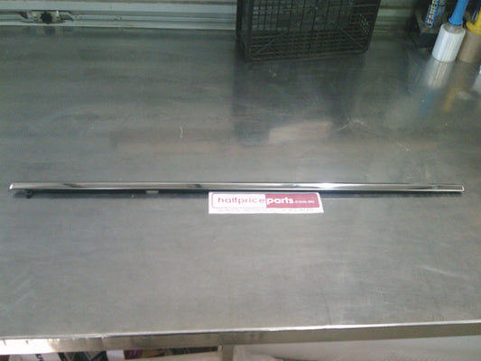 Honda Accord Genuine Right Hand Rear Door Weather Strip Moulding New Part