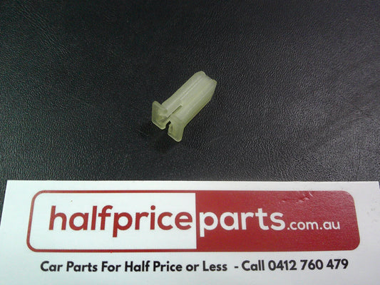 Holden VF Commodore Genuine Air Deflector Retainer Nut New Part