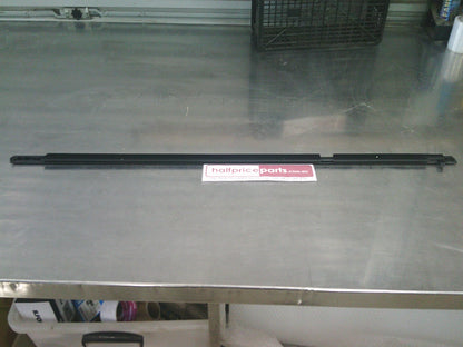 Honda Accord Genuine Right Hand Rear Door Weather Strip Moulding New Part