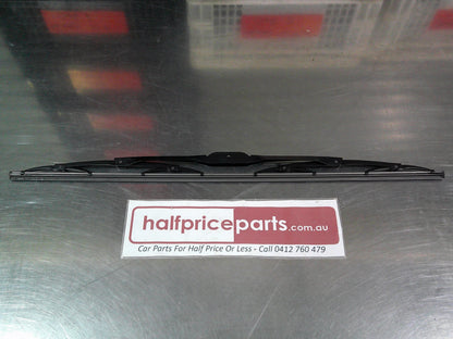 Holden MJ Barina Spark Genuine Front Right Windshield Wiper Blade New Part