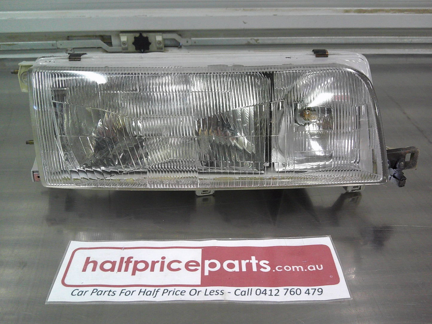 TYC Right Hand Front Headlight Reconditioned Suits Toyota Camry Used Part