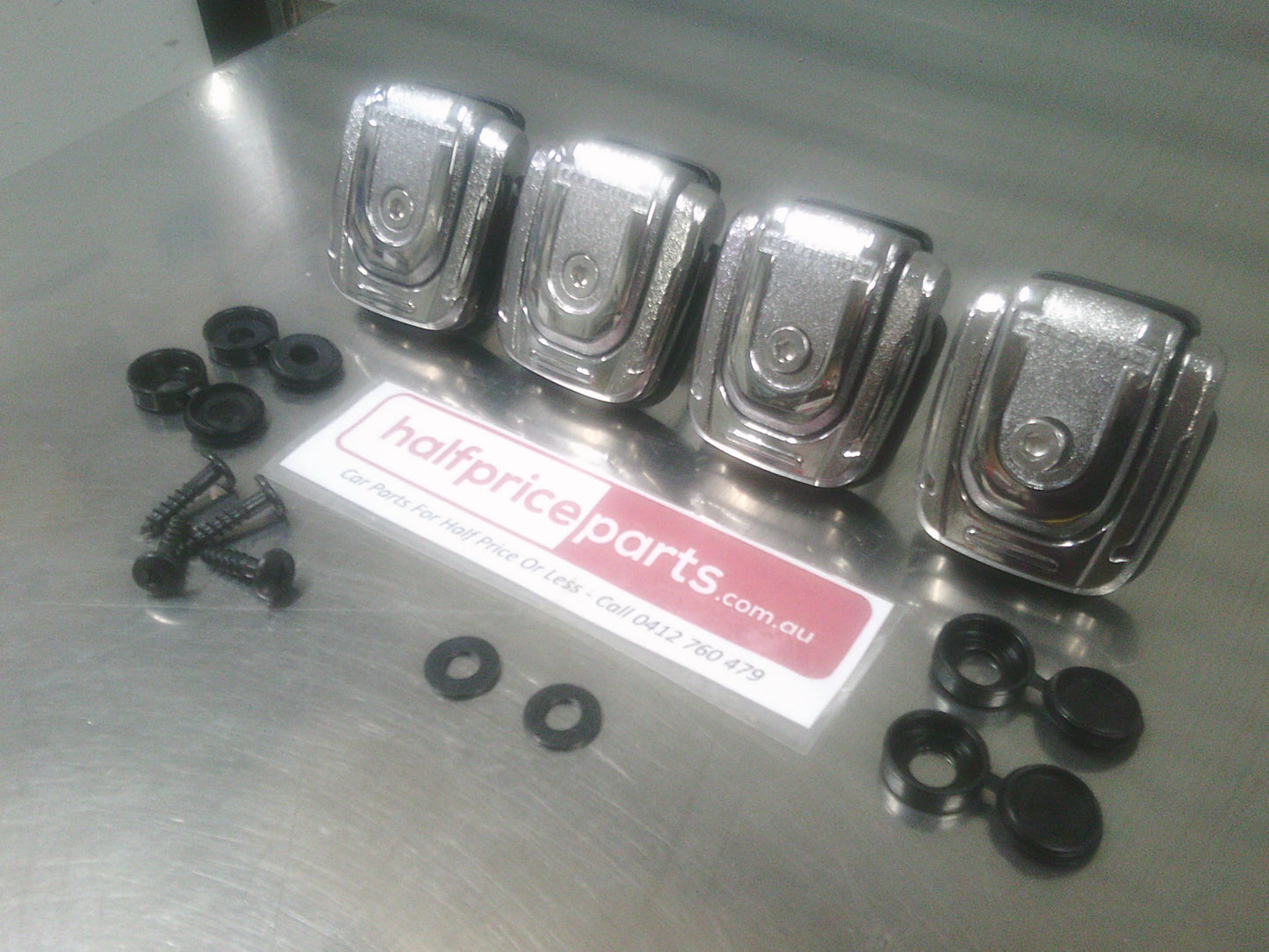 Holden RG Colorado Crew Cab Tub Liner Fitting Kit (Incomplete) New Part